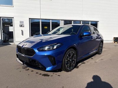 Nouă BMW 120 Performance 170 CP (125 kW) 2026 Albastru Hatchback