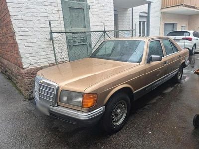Gebraucht Mercedes E500 245 PS (180 kW) 1984 Gold Limousine