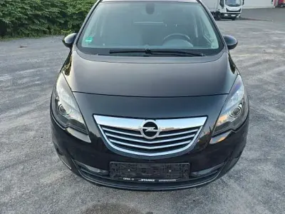 Gebraucht Opel Meriva Innovation 131 PS (96 kW) 2011 Schwarz Van / Kleinbus