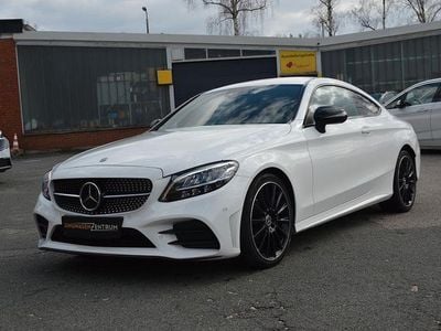 Gebraucht Mercedes C220 Night 194 PS (142 kW) 2022 Weiß Coupé