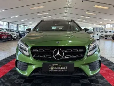Gebraucht Mercedes GLA220 AMG line 177 PS (130 kW) 2018 Grün SUV