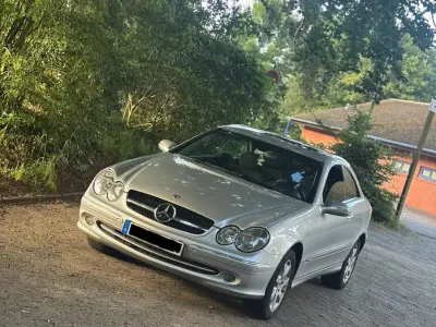 Gebraucht Mercedes CLK200 163 PS (119 kW) 2004 Silber Coupé