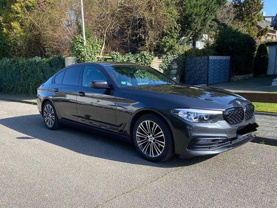 Gebraucht BMW 520 Sport Line 190 PS (139 kW) 2019 Grau Limousine