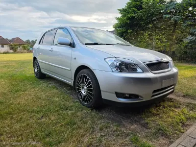 Gebraucht Toyota Corolla Sol 110 PS (80 kW) 2004 Silber Limousine