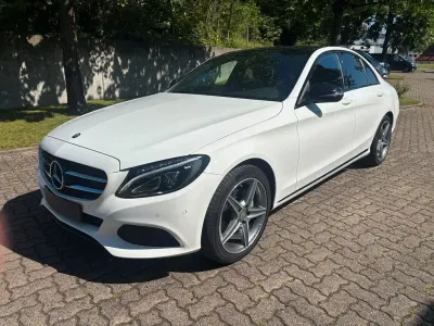 Gebraucht Mercedes C200 Avantgarde 184 PS (135 kW) 2016 Weiß Limousine