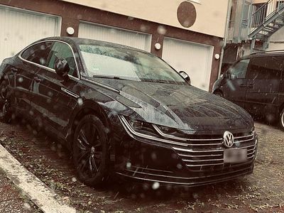 Gebraucht VW Arteon 150 PS (110 kW) 2018 Schwarz Kleinwagen