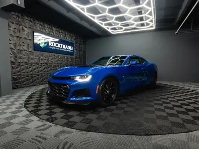 Używany Chevrolet Camaro ZL1 275 KM (202 kW) 2021 Niebieski Coupe