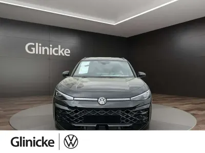 Neu VW T-Roc Cabriolet R-line 150 PS (110 kW) 2026 Grenadillschwarz metallic SUV
