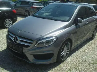 Gebraucht Mercedes B250 AMG 211 PS (155 kW) 2018 Mountaingrau  met. Kleinwagen