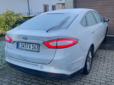 Używany Ford Mondeo Business Edition 150 KM (110 kW) 2017 Srebrny Sedan/Limuzyna