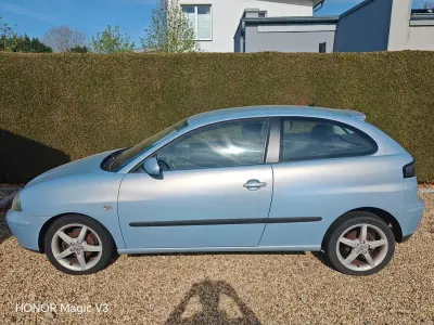 Second-hand Seat Ibiza 101 CP (74 kW) 2004 Argintiu Hatchback