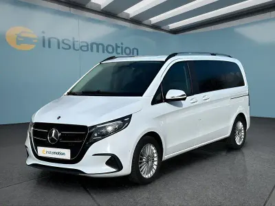 Gebraucht Mercedes V220 163 PS (119 kW) 2025 Weiß Van / Kleinbus