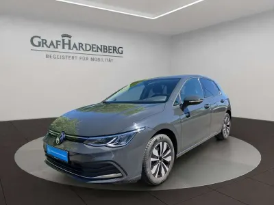 Gebraucht VW Golf VIII Move 110 PS (80 kW) 2024 Grau Limousine