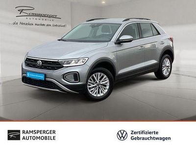 Gebraucht VW T-Roc Life 150 PS (110 kW) 2024 Silber (pyritsilber metallic) SUV