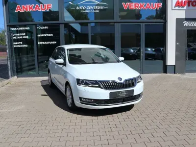 Usata Skoda Rapid Clever 125 CV (91 kW) 2017 Bianco Utilitaria