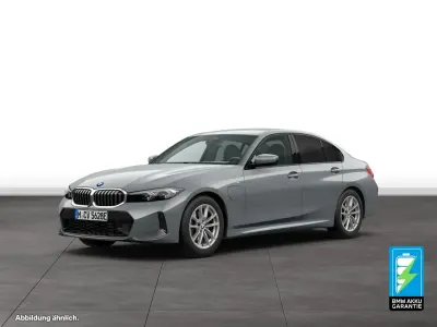Gebraucht BMW 330e M Sport 292 PS (214 kW) 2025 Grau Limousine