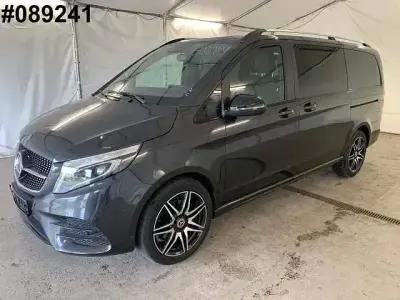 Gebraucht Mercedes V300 Avantgarde 237 PS (174 kW) 2022 Lackfarbe graphitgrau metallic Van / Kleinbus