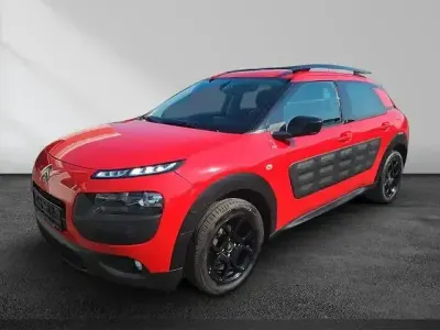 Gebraucht Citroën C4 Cactus Business Class 103 PS (75 kW) 2015 Rot Kleinwagen