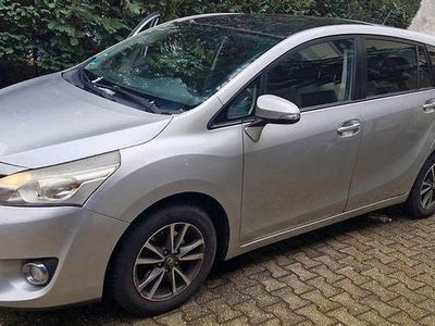 Gebraucht Toyota Verso Skyview Edition 111 PS (81 kW) 2014 Silber Van / Kleinbus