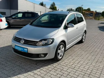 Gebraucht VW Golf VI Team 105 PS (77 kW) 2010 Silber Kleinwagen