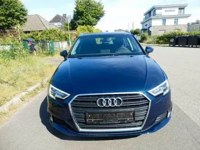 Gebraucht Audi A3 Sportback 116 PS (85 kW) 2018 Blau Kleinwagen