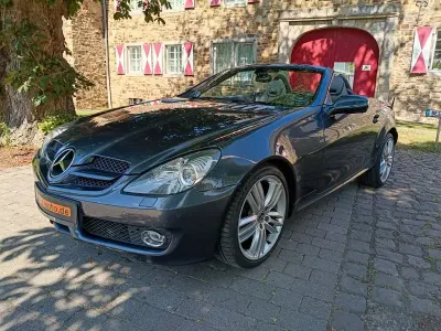 Gebraucht Mercedes SLK200 Edition 184 PS (135 kW) 2010 Grau Cabrio