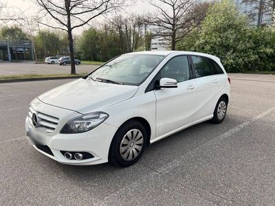 gebraucht Mercedes B180 B-KlasseCDI | Auspuff Raucht