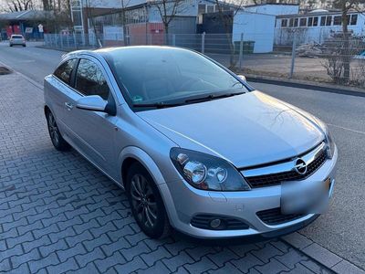 Gebraucht Opel Astra GTC 116 PS (85 kW) 2007 Silber Coupé