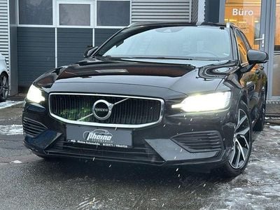 Schwarz Gebraucht 2020 Volvo V60 Momentum Kombi | 18.900 € (Guter Preis)