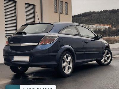 Opel Astra GTC
