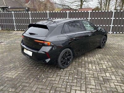 Gebraucht Opel Astra GS Line 150 PS (110 kW) 2023 Diamant schwarz/karbon schwarz Limousine