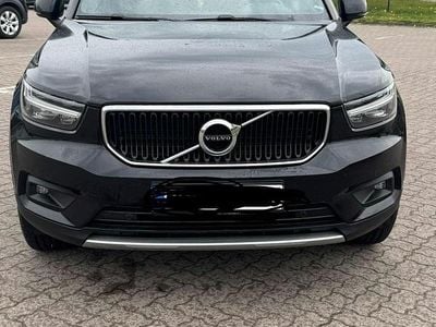 Usata Volvo XC40 Momentum 150 CV (110 kW) 2019 Nero SUV
