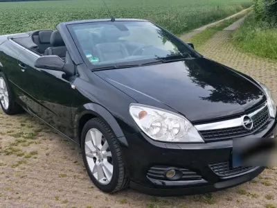 Gebraucht Opel Astra 116 PS (85 kW) 2007 Schwarz Cabrio