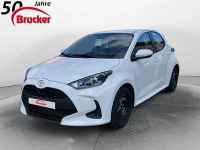 Neu Toyota Yaris Hybrid Comfort 116 PS (85 kW) 2026 Weiß Limousine