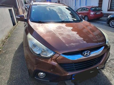 Gebraucht Hyundai ix35 Edition 136 PS (100 kW) 2012 Braun SUV