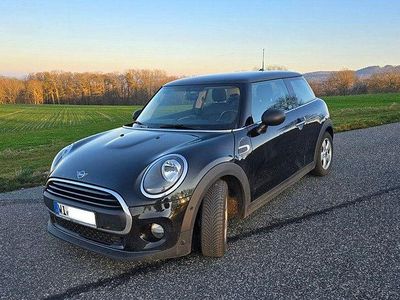 Second-hand Mini ONE 102 CP (75 kW) 2018 Negru Hatchback