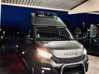 Gebraucht Iveco Daily 179 PS (131 kW) 2020 Grau Van / Kleinbus