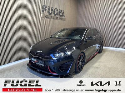 Gebraucht Kia ProCeed Comfort 204 PS (150 kW) 2023 (1k) zilinaschwarz met. Kleinwagen