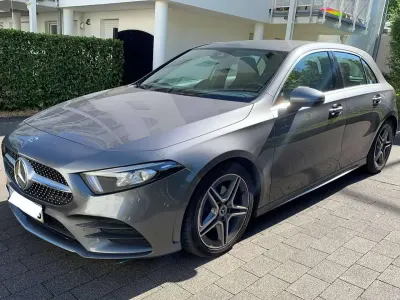 Gebraucht Mercedes A200 AMG line 150 PS (110 kW) 2019 Grau Limousine