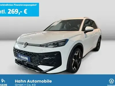 Neu VW T-Roc R-line 150 PS (110 kW) 2026 Pure white SUV