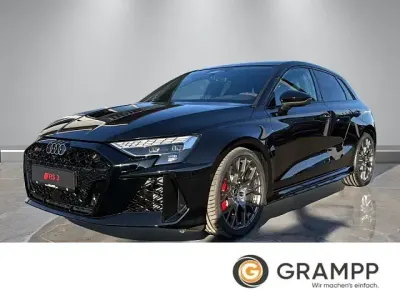 Gebraucht Audi RS3 Sportback Comfort 400 PS (294 kW) 2026 Mythosschwarz metallic Kleinwagen