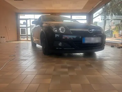 Gebraucht Opel Astra GTC Sport 125 PS (91 kW) 2005 Schwarz Coupé