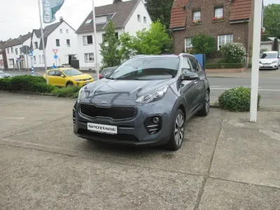 Gebraucht Kia Sportage DREAM-TEAM Edition 132 PS (97 kW) 2017 Blau SUV