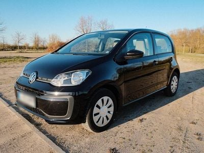 Usata VW up! Move 75 CV (55 kW) 2018 Nero Utilitaria