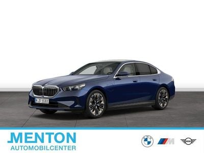 Gebraucht BMW 550e Sport Line 489 PS (359 kW) 2024 Blau Limousine