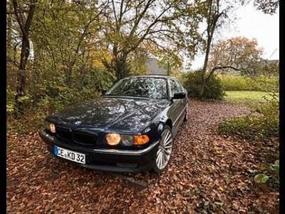 BMW 728