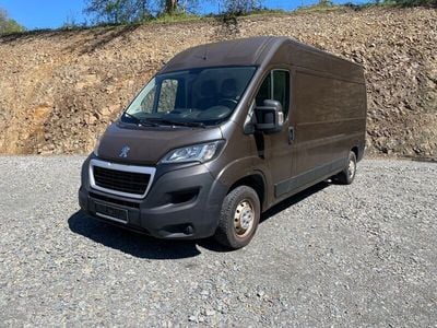Gebraucht Peugeot Boxer Avantage 131 PS (96 kW) 2019 Braun Van