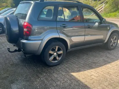 Brugt Toyota RAV4 116 HK (85 kW) 2005 Grå SUV