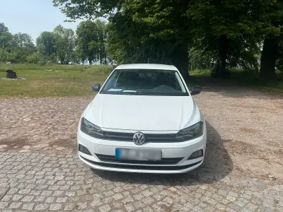 Gebraucht VW Polo 65 PS (47 kW) 2018 Weiß Kleinwagen