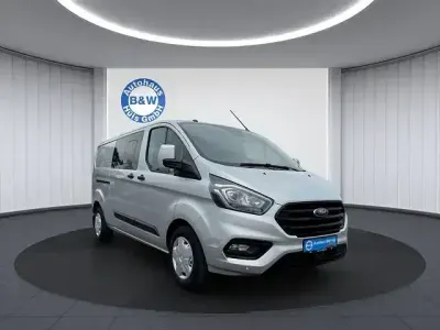 Gebraucht Ford Transit Custom Trend 131 PS (96 kW) 2019 Polarsilber metallic Kombi